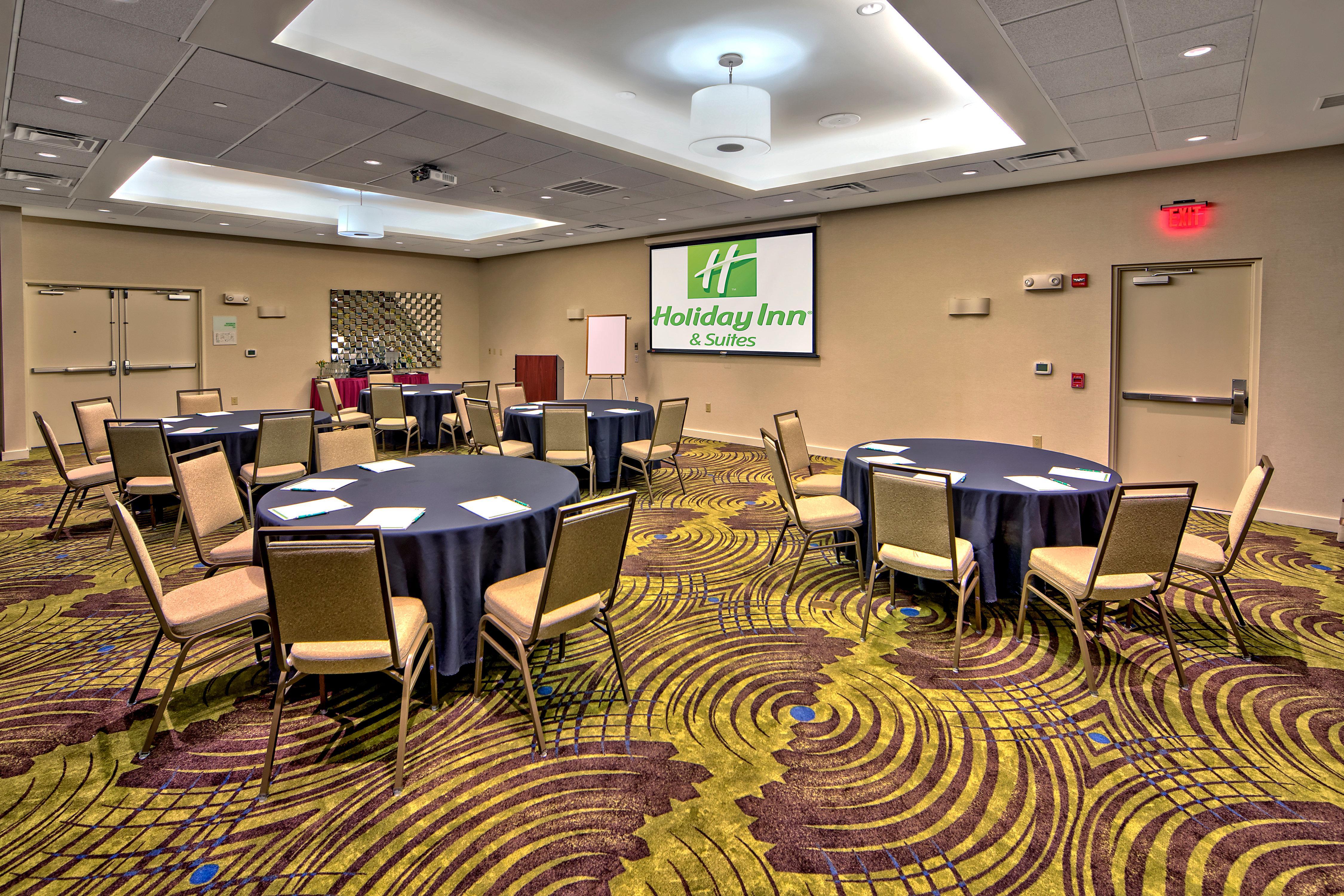 Holiday Inn & Suites Tupelo North By Ihg Exterior foto