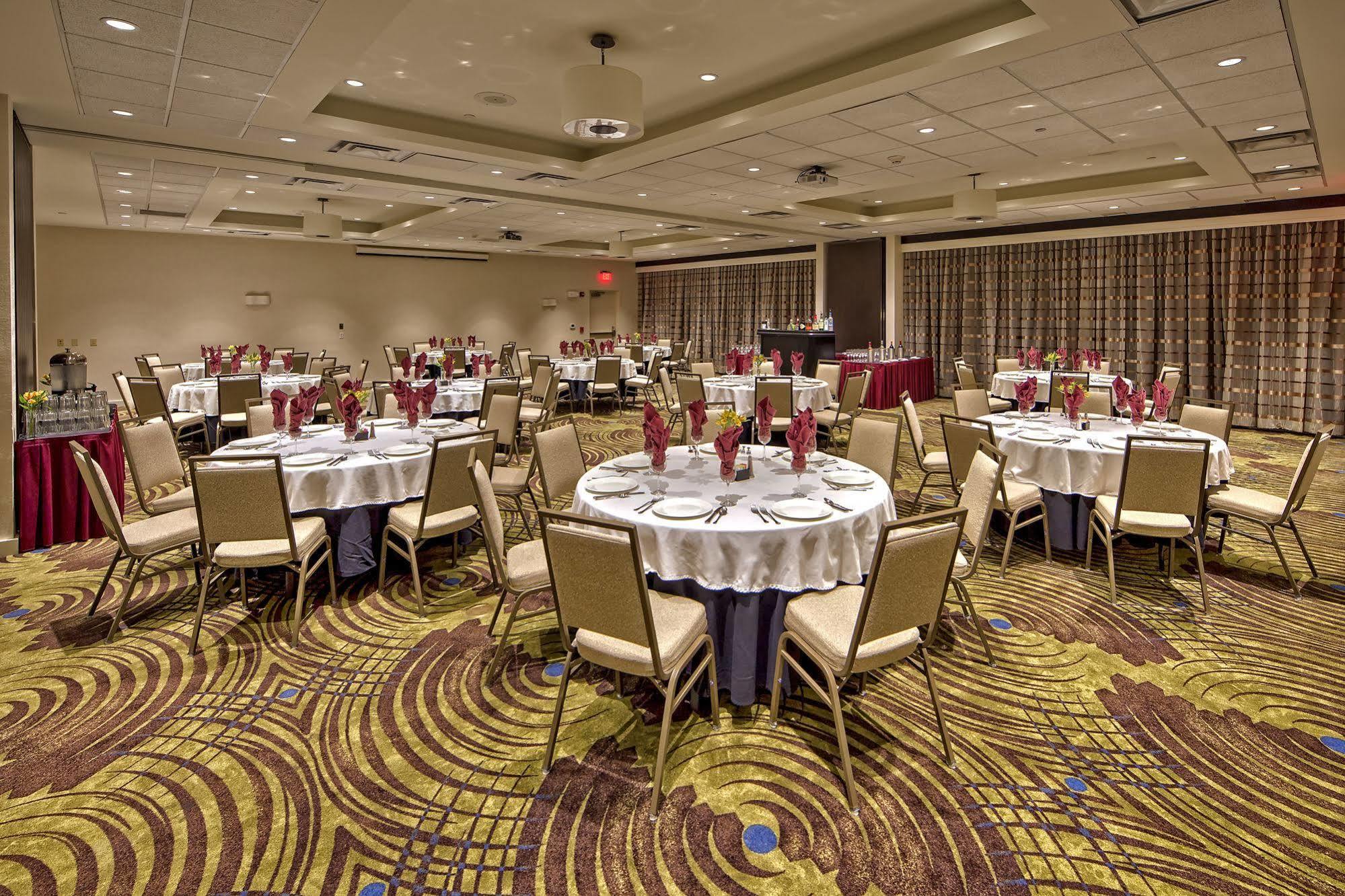 Holiday Inn & Suites Tupelo North By Ihg Exterior foto