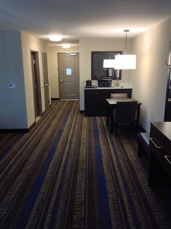 Holiday Inn & Suites Tupelo North By Ihg Exterior foto